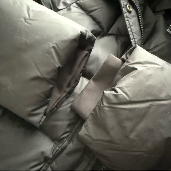 Lole Long Black Puffer - Picture 9 of 12